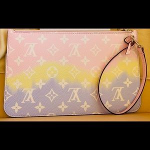 ❌Sold❌Brand new Escale Neverfull Pouch Escale!💗😍